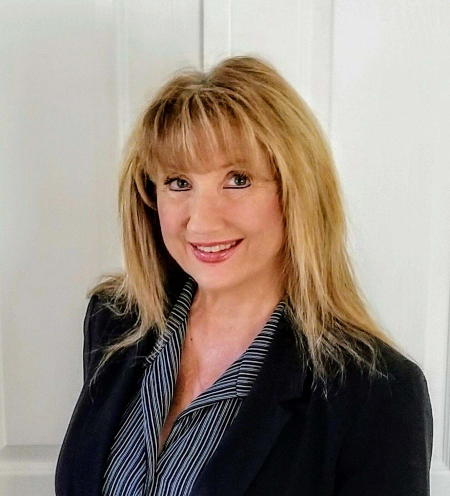 Leslie Stringham, Real Estate Salesperson in Las Vegas, Americana