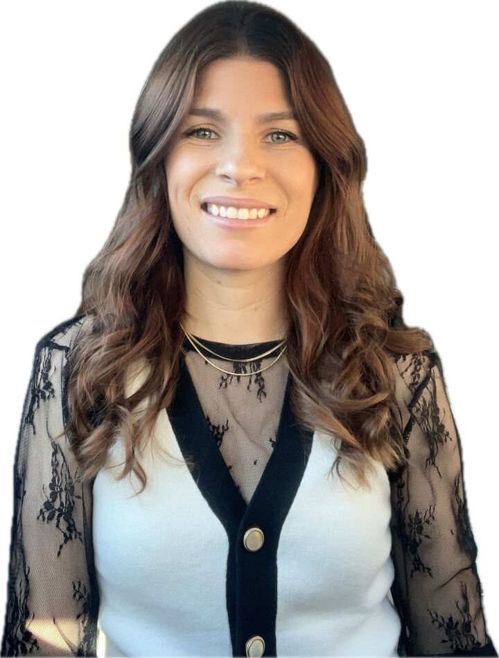 Sarah Sipal, Real Estate Salesperson in Monterey, Masters