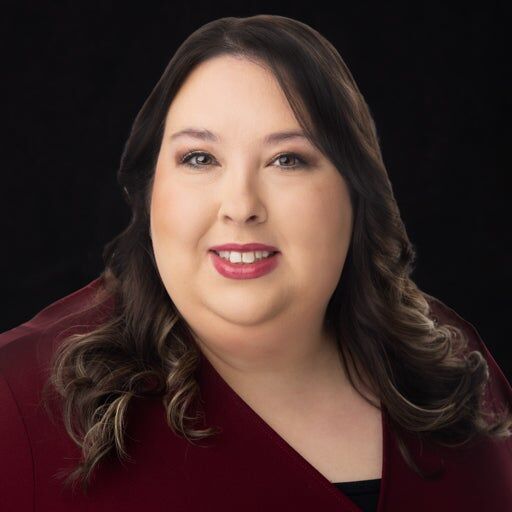 Brandy Ferrell, Associate Real Estate Broker in Gulfport, Busch Realty Group