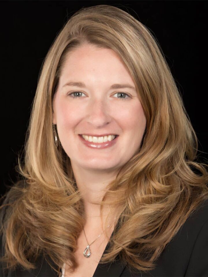 Sara Lewis, Real Estate Salesperson in Grand Rapids, Affiliated