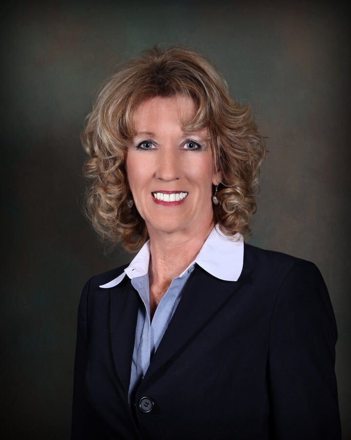 Denise Wendland, Real Estate Salesperson in Hemet, Kivett-Teeters Associates