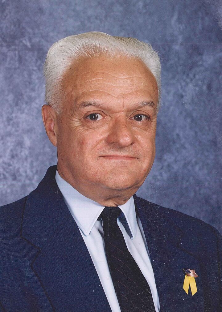 Ronald Lynch,  in Livonia, Professionals