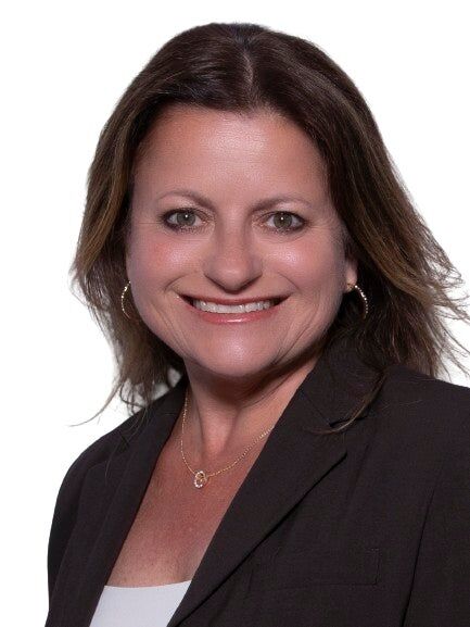 Cynthia Bowen, Real Estate Salesperson in Lindenhurst, AA Realty