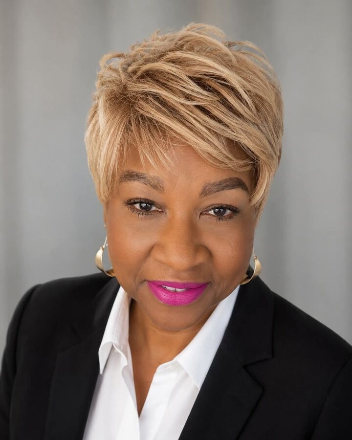 Sharon Dobbins, Sales Representative in Sewell, Rauh & Johns