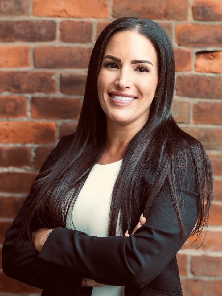 Lisa Tudisco, Real Estate Salesperson in Mystic, Shutters & Sails