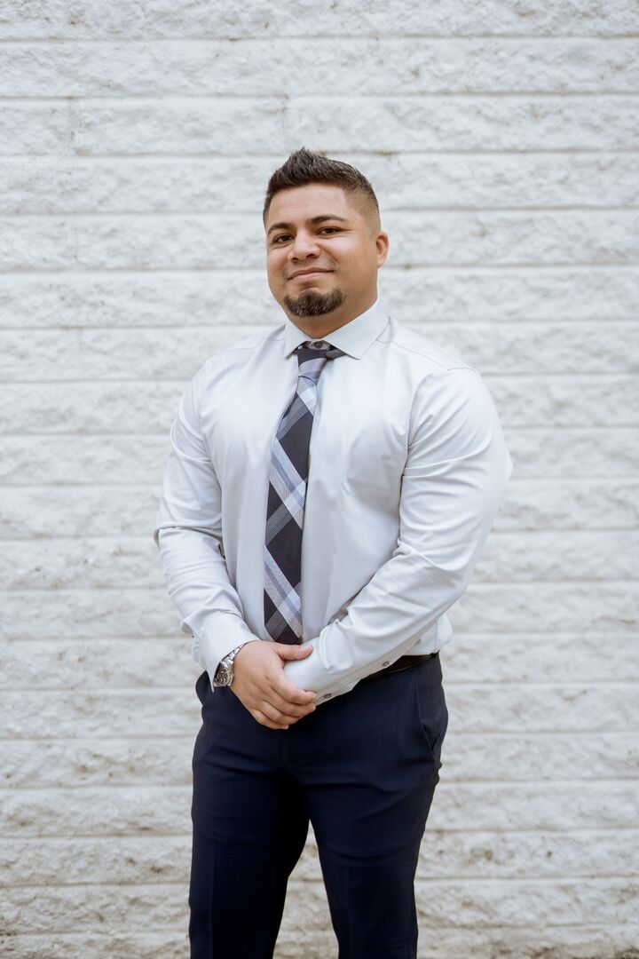 Ovi Moran, Real Estate Broker/Real Estate Salesperson in Salem, Knipe Realty ERA Powered