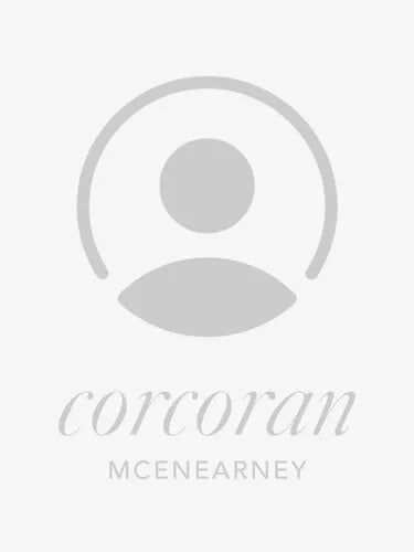 Andie Yahn, Real Estate Salesperson in Middleburg, McEnearney