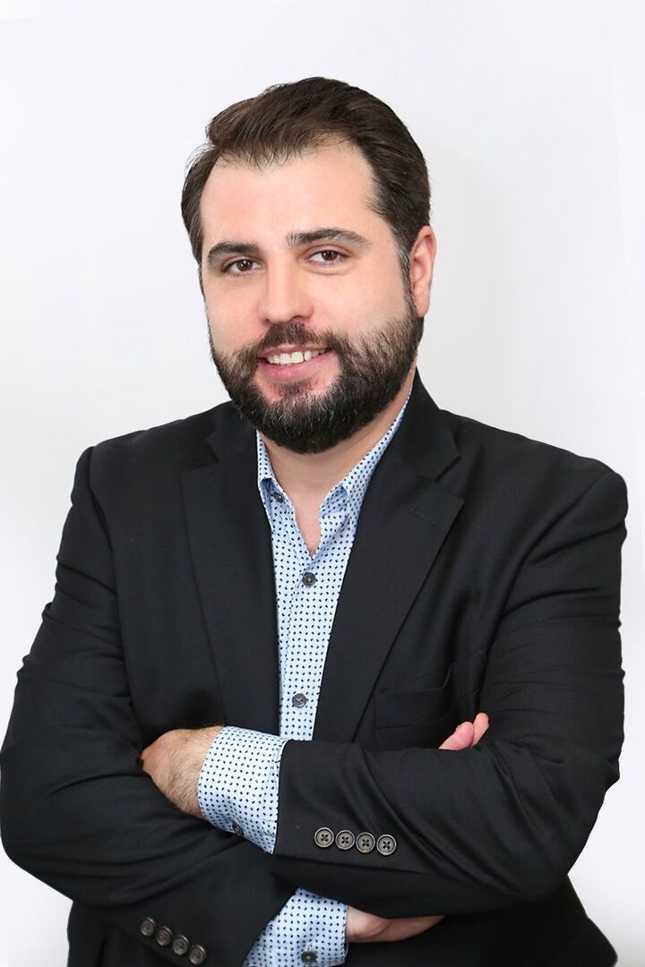 Arutyun Arutyunyan, Real Estate Salesperson in Glendale, Hallmark Realty