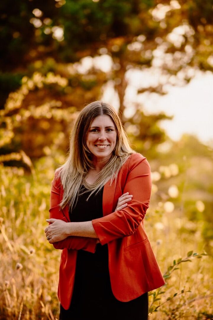 Carra Young, REALTOR® in Eureka, Icon Properties