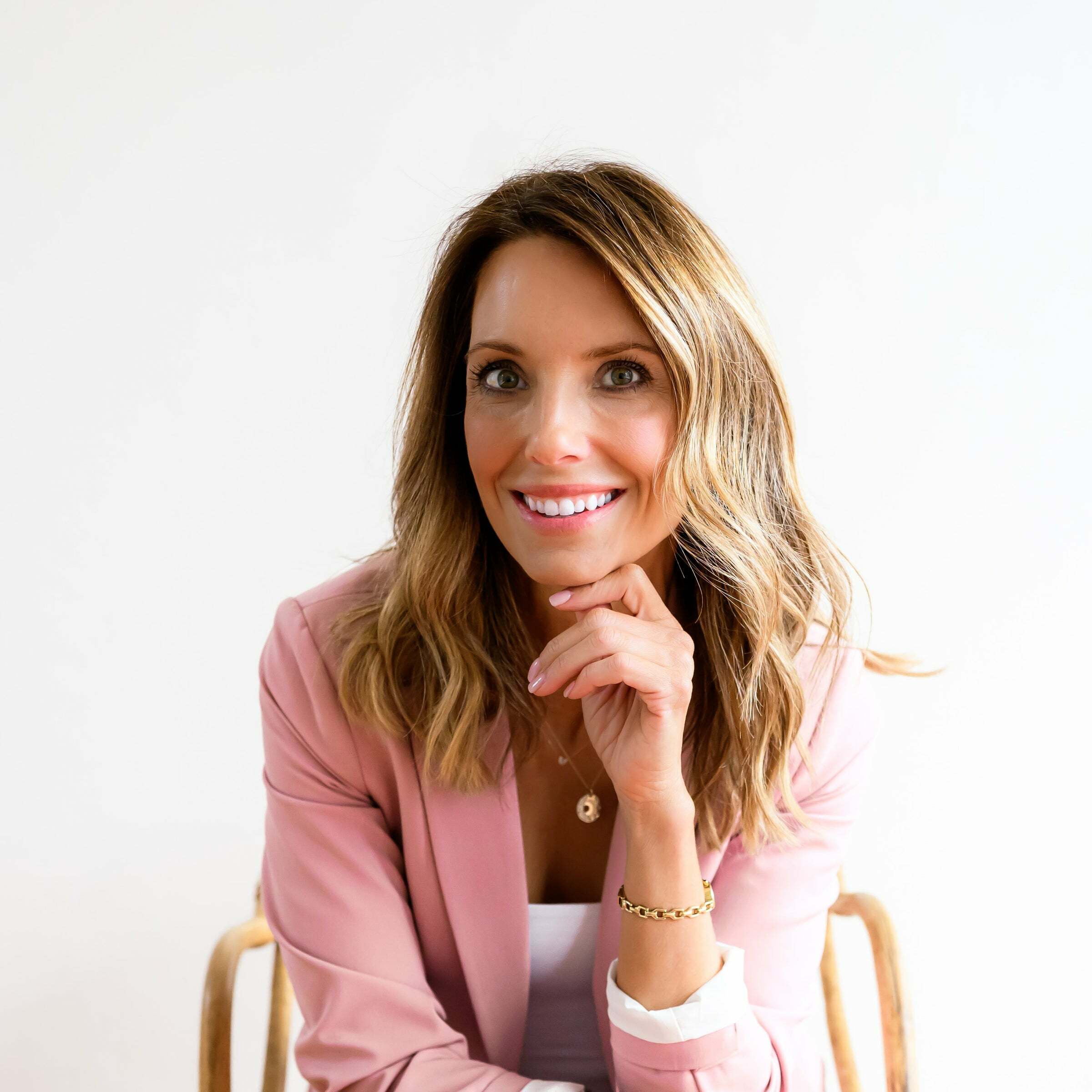 Cortney Walcott, Real Estate Broker in Bloomington, Scheetz