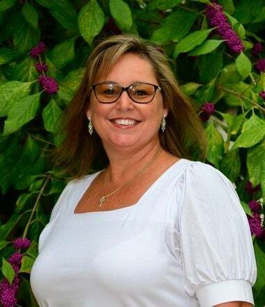 Ruth Back, Real Estate Salesperson in Mount Dora, ERA Grizzard Real Estate