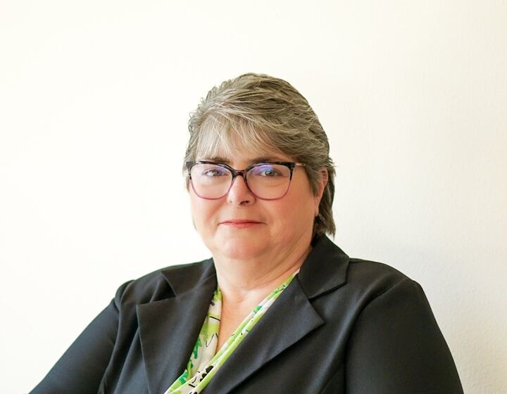 Mary Gray, Real Estate Broker in Clackamas, Realty Partners