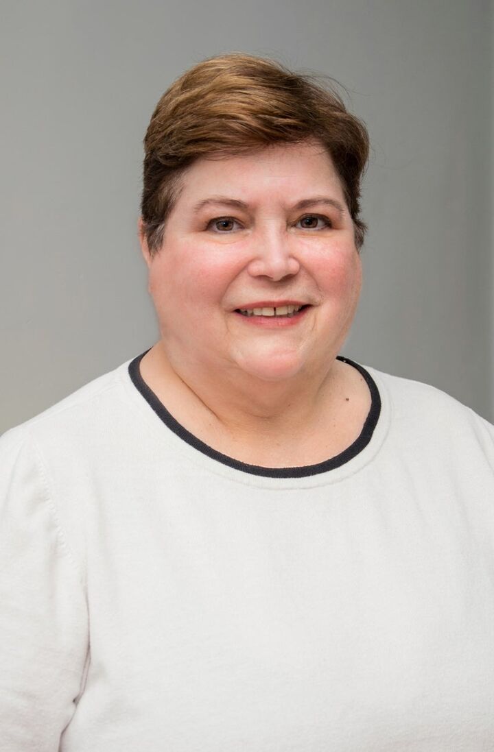 Patricia Snyder, Real Estate Salesperson in Mount Jackson, Premier