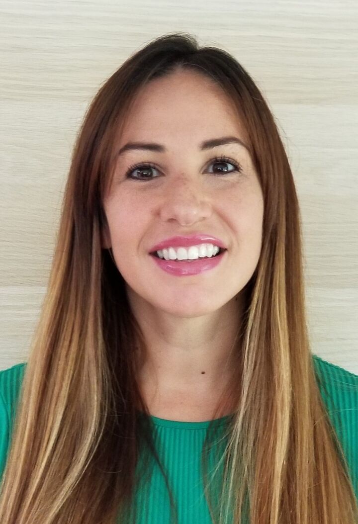 Betty Cano, Associate Real Estate Broker in Naperville, Circle
