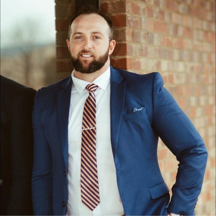 Kyle Woodard,  in Lafayette, Ben Bray & Associates