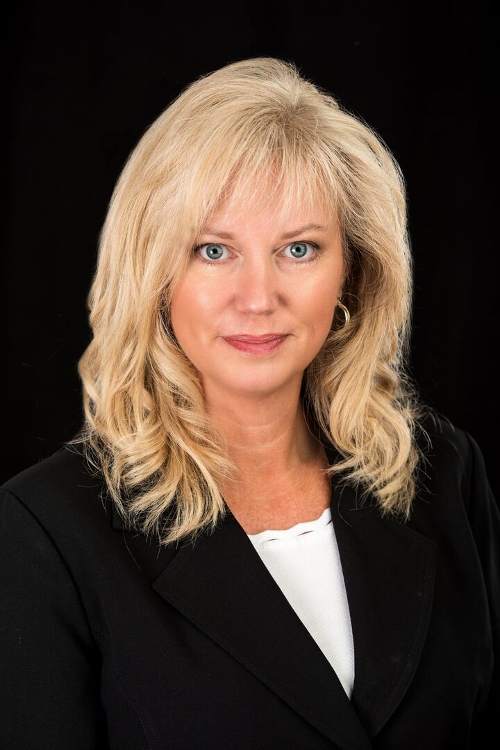 Bonnie Sulz,  in Hauppauge, Realty Connect