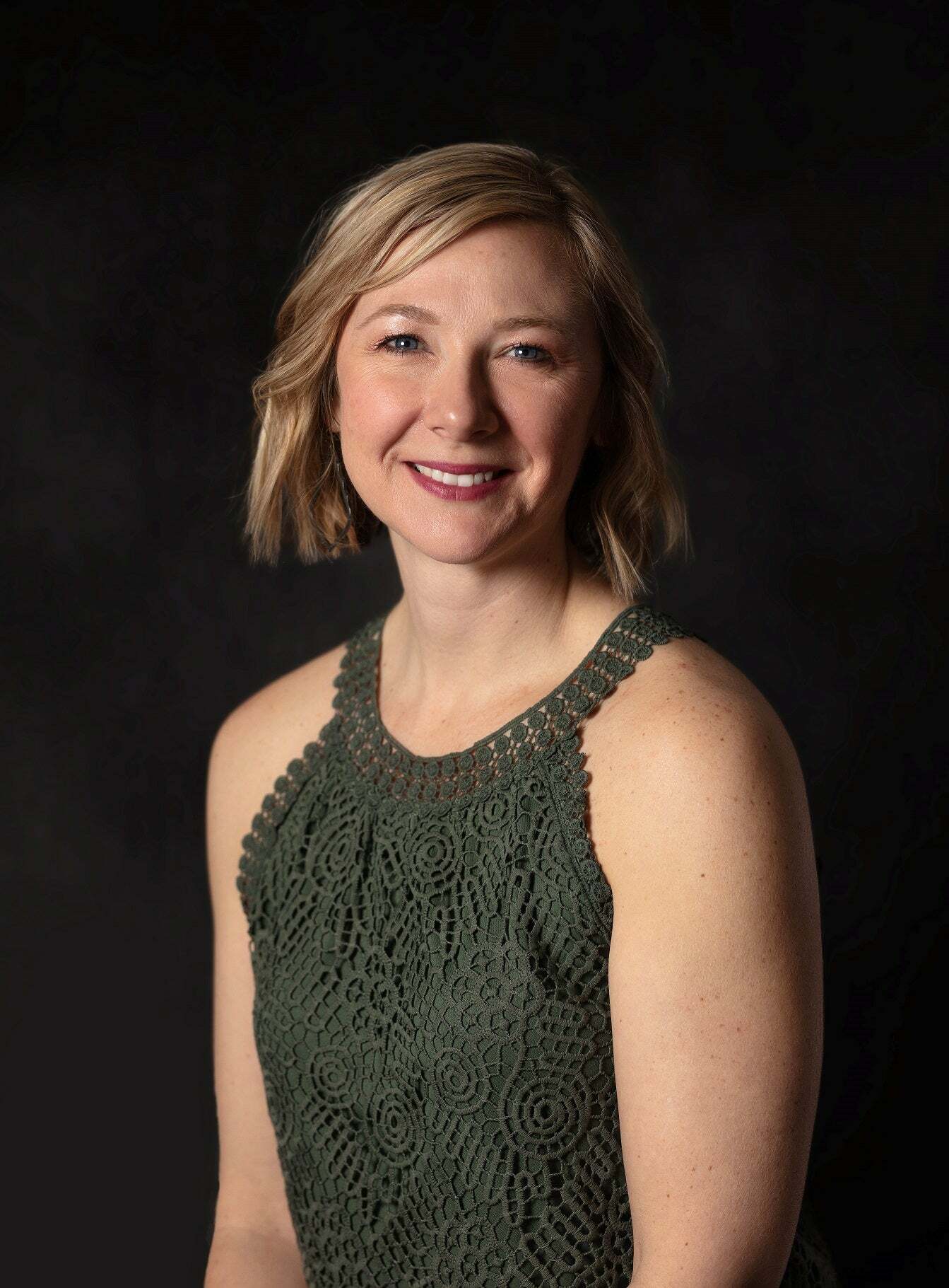 Rebecca Carr, Real Estate Broker in Greenwood, Scheetz