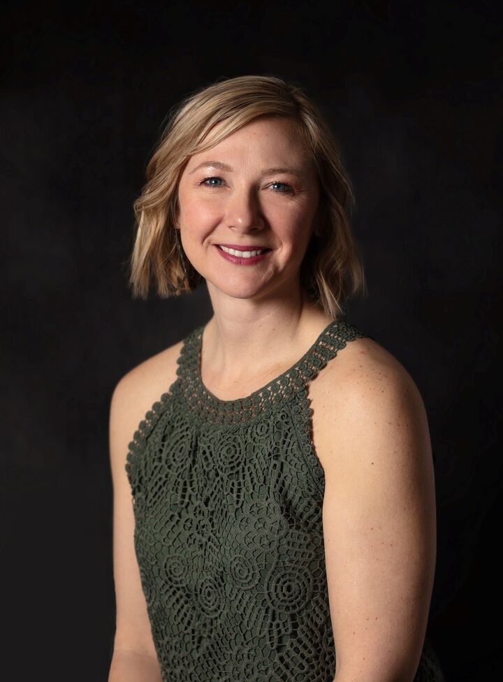 Rebecca Carr, Real Estate Broker in Greenwood, Scheetz