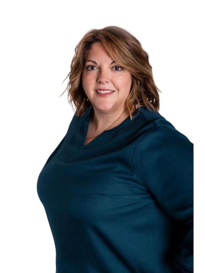 TINA ILIFF, REALTOR® in Marshall, Lenhart Properties, Inc.