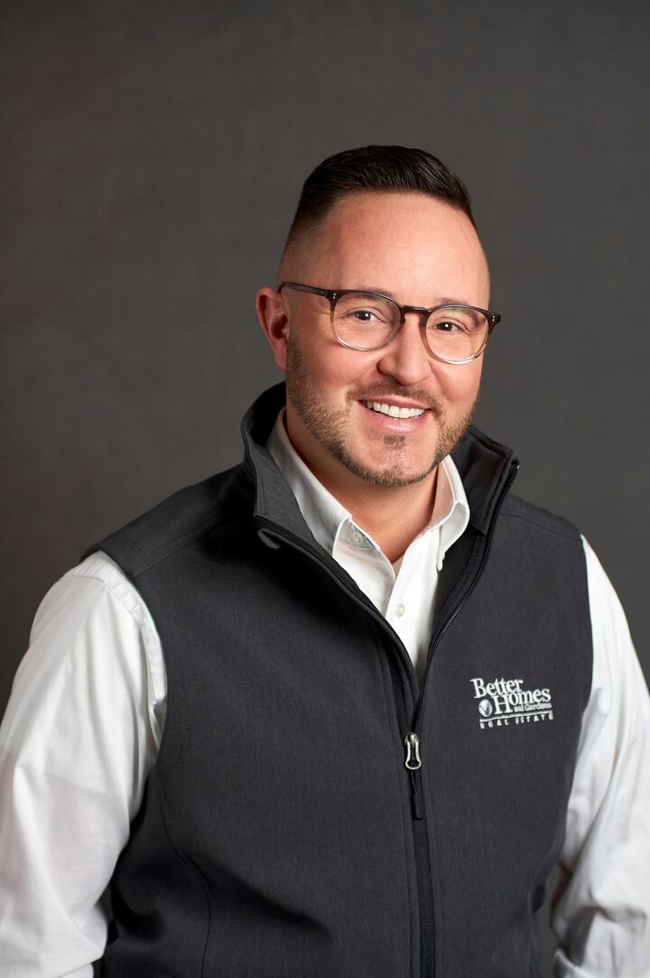 Joshua Scott,  in Charleston, Central