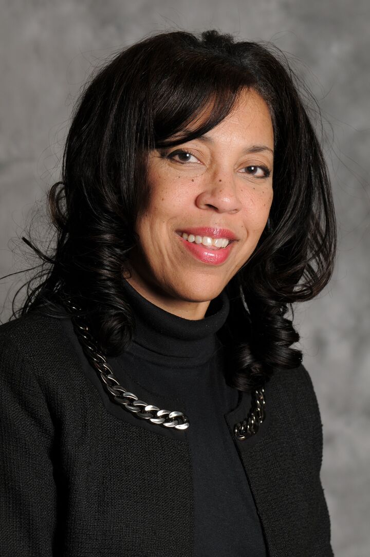 Lisa Lawson, Real Estate Broker/Real Estate Salesperson in Brick, Solid Gold Realty