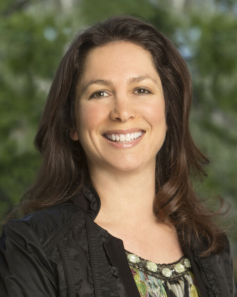 Tinaz Sheerer, Realtor in Los Altos, Sereno