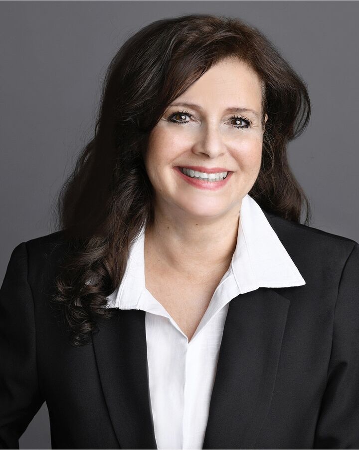 Teresa Azzopardi,  in Red Bank, Murphy & Co.