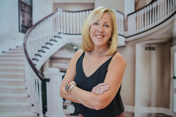 Holly McConville, Real Estate Salesperson in Punta Gorda, Sunstar Realty