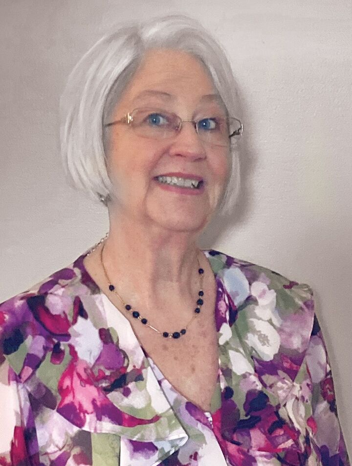 Dorothy Cauchy, Real Estate Salesperson in Bay City, Signature Realty