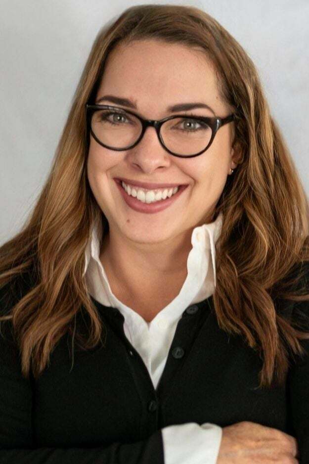Michele Martin, Real Estate Salesperson in Grosse Pointe Farms, Professionals