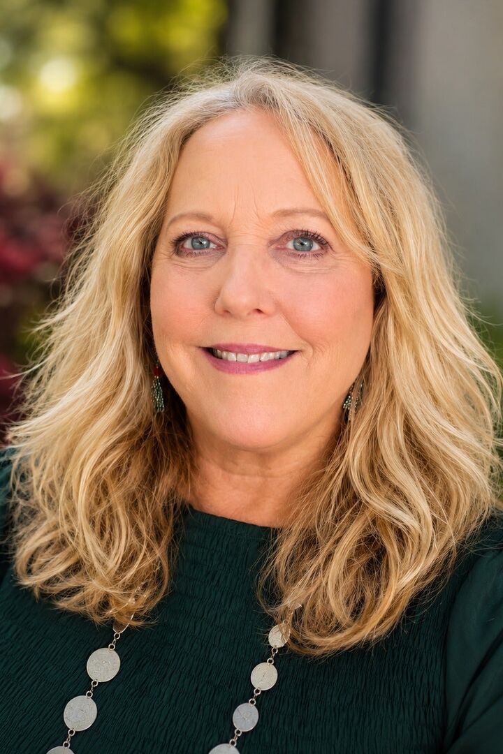 Kerri Leininger, Sales Associate in Clermont, Hubbard Hansen