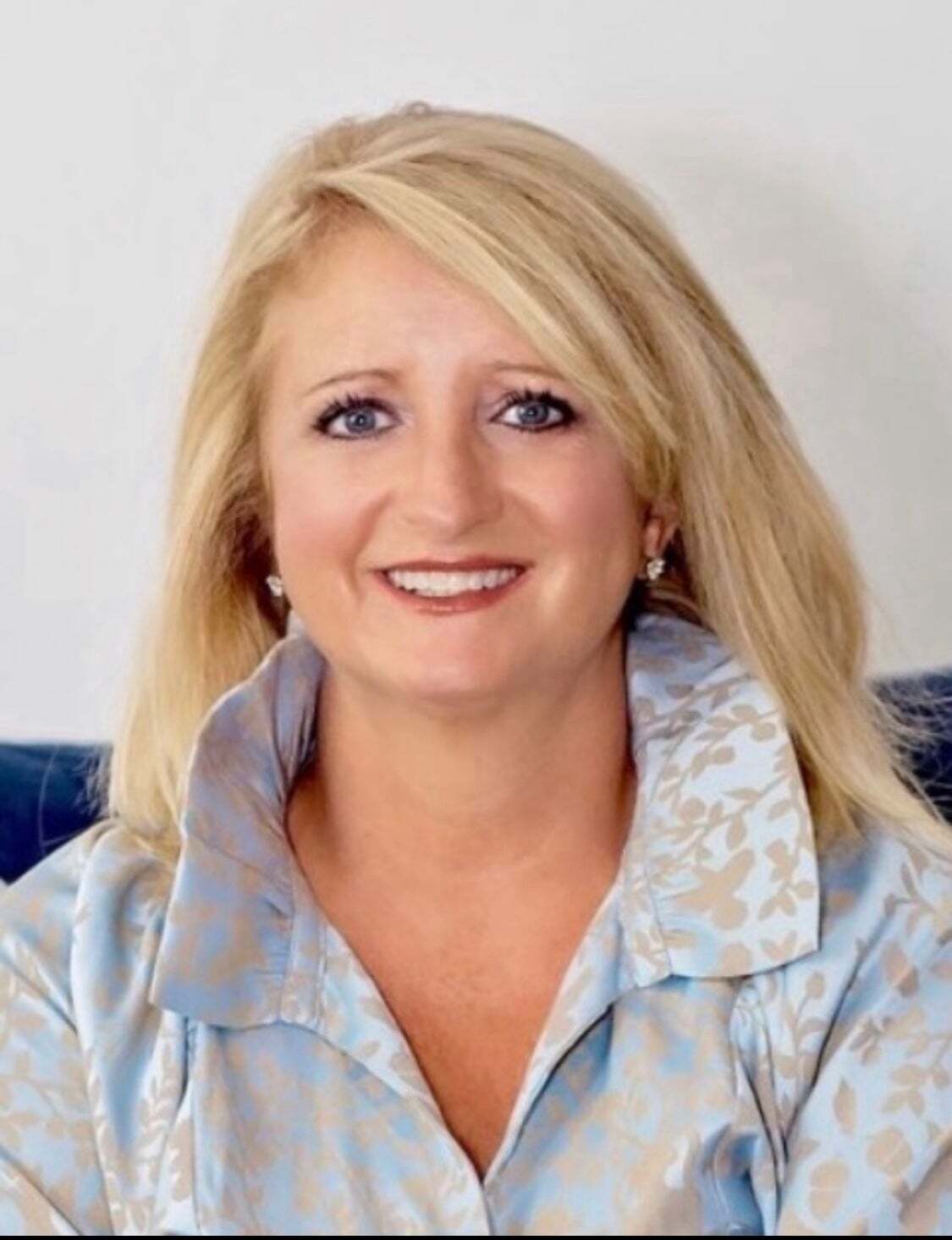 Kim Neal, Real Estate Salesperson in North Myrtle Beach, Elliott Coastal Living