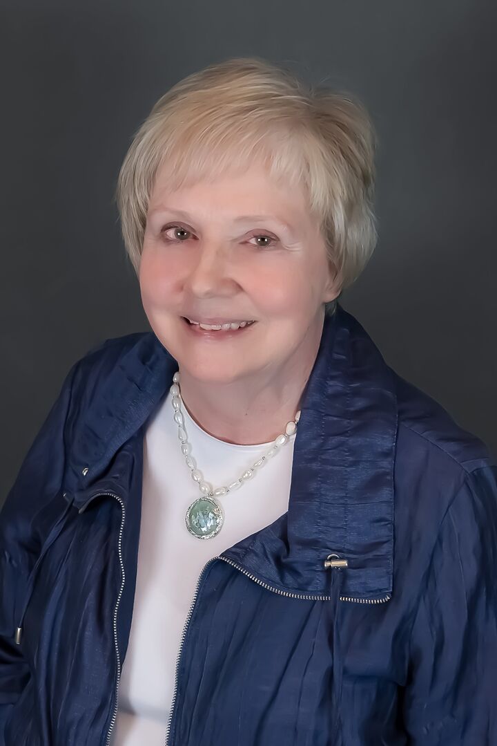 Indy Sumner, Real Estate Salesperson in Springboro, Heritage