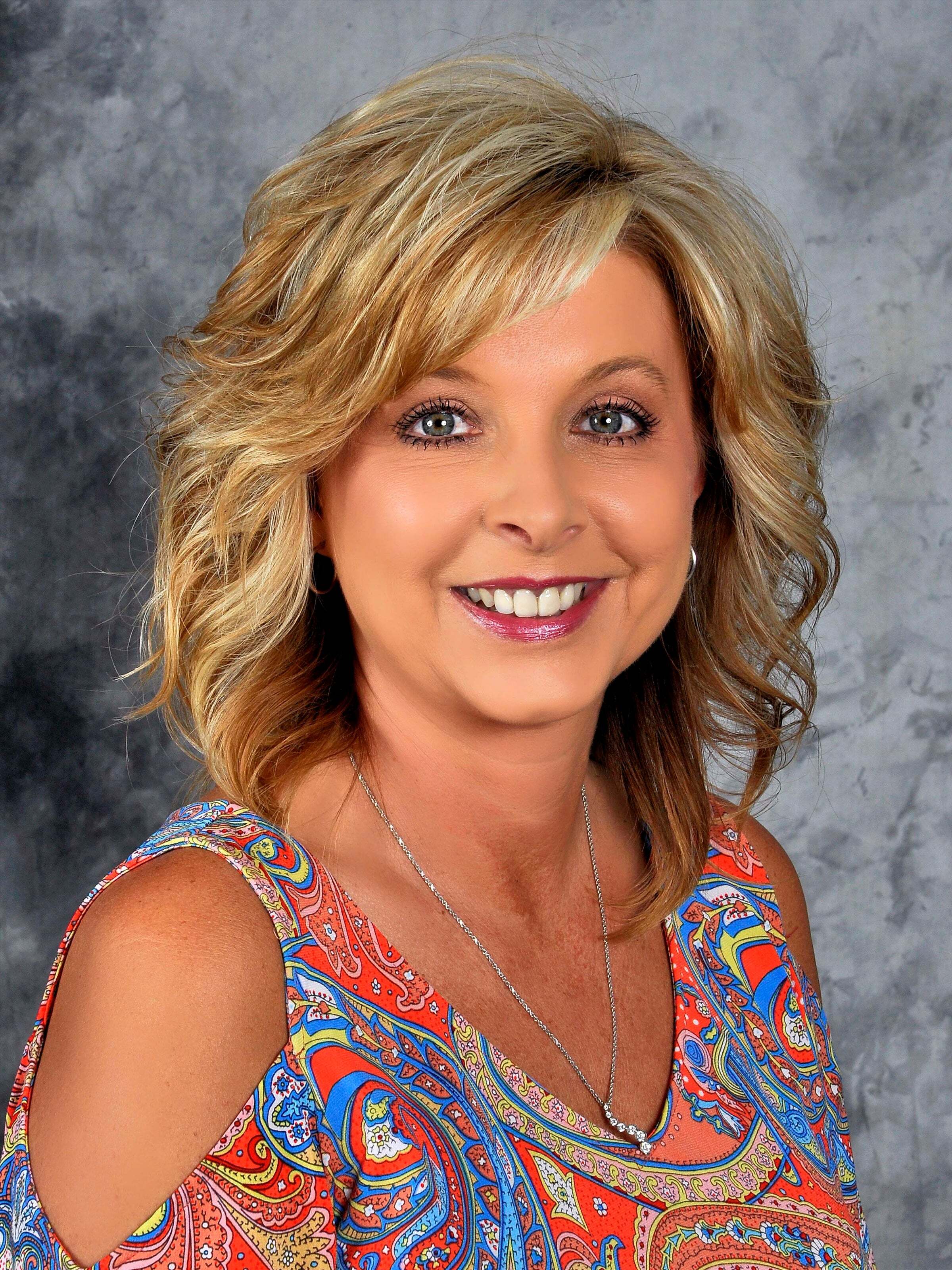 Michelle Phillips,  in Manchester, Wright Realty