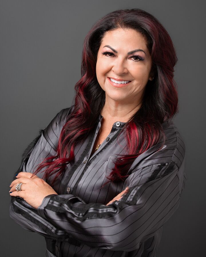 Doris Johnson, Real Estate Salesperson in Las Vegas, Americana