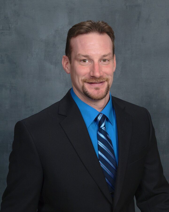Sonny Earls, Sales Associate in Midland, Professionals