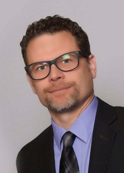 Jeffery Lape,  in Midland, Signature Realty