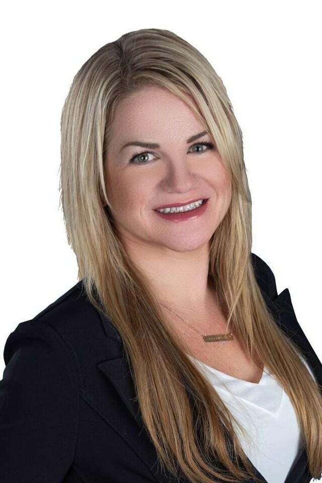 Sarah Price, Real Estate Salesperson in Murrieta, Associated Brokers Realty