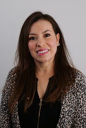 Esmeralda Kennedy, Real Estate Salesperson in Overland Park, Kansas City Homes