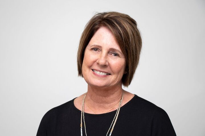 Victoria Hill, Real Estate Salesperson in Ames, Signature Real Estate