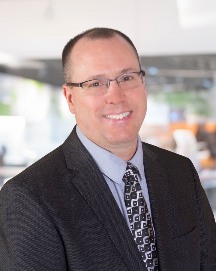 James Lorch,  in Lapeer, Professionals