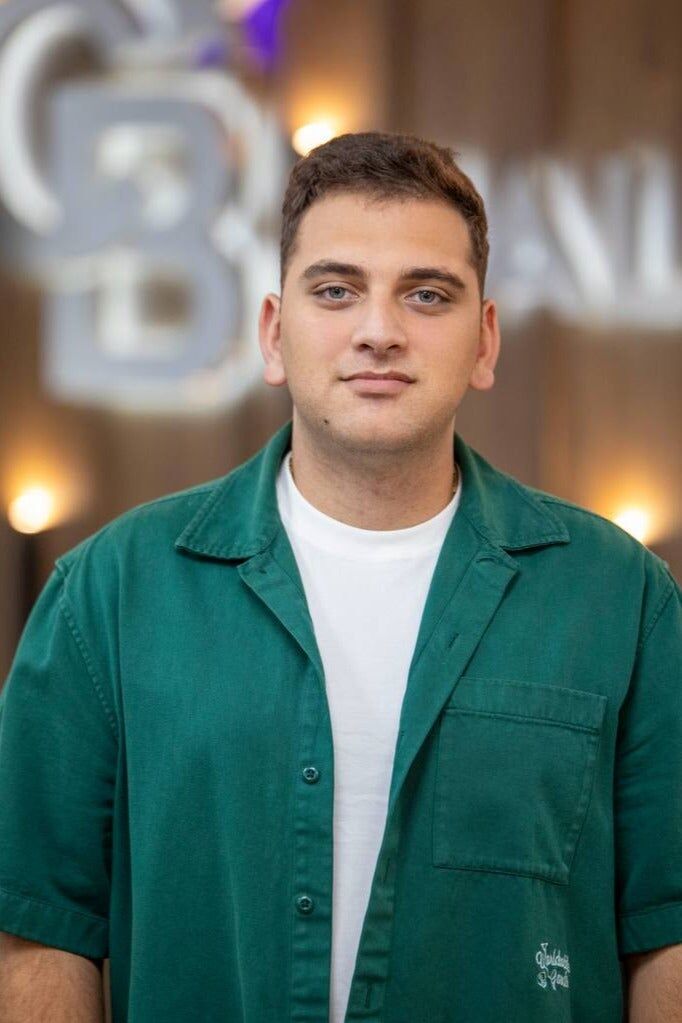 Valeri Avetisyan, Real Estate Salesperson in Glendale, Hallmark Realty