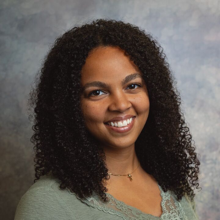 Nadia Lambdin, Real Estate Broker in Bloomington, Scheetz