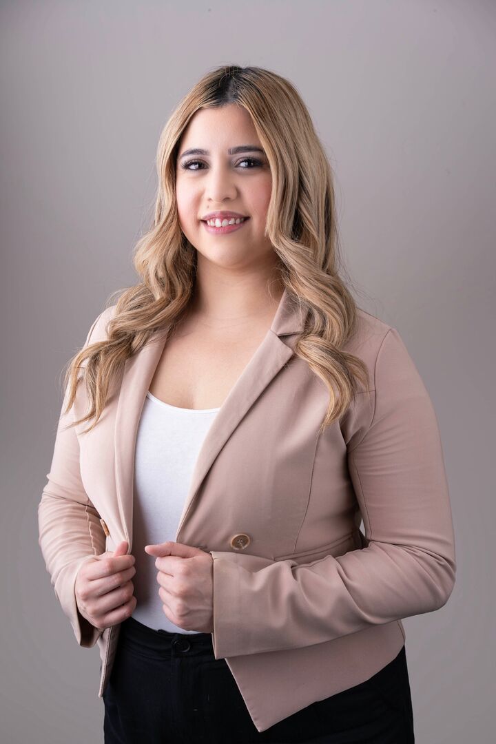 Vanessa Ochoa,  in Bakersfield, Jordan-Link