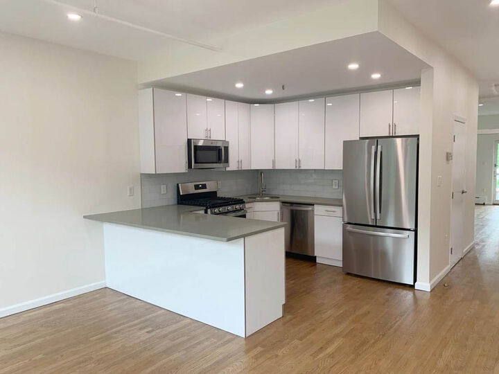 Property Photo:  641 President Street 3 NY 11215 