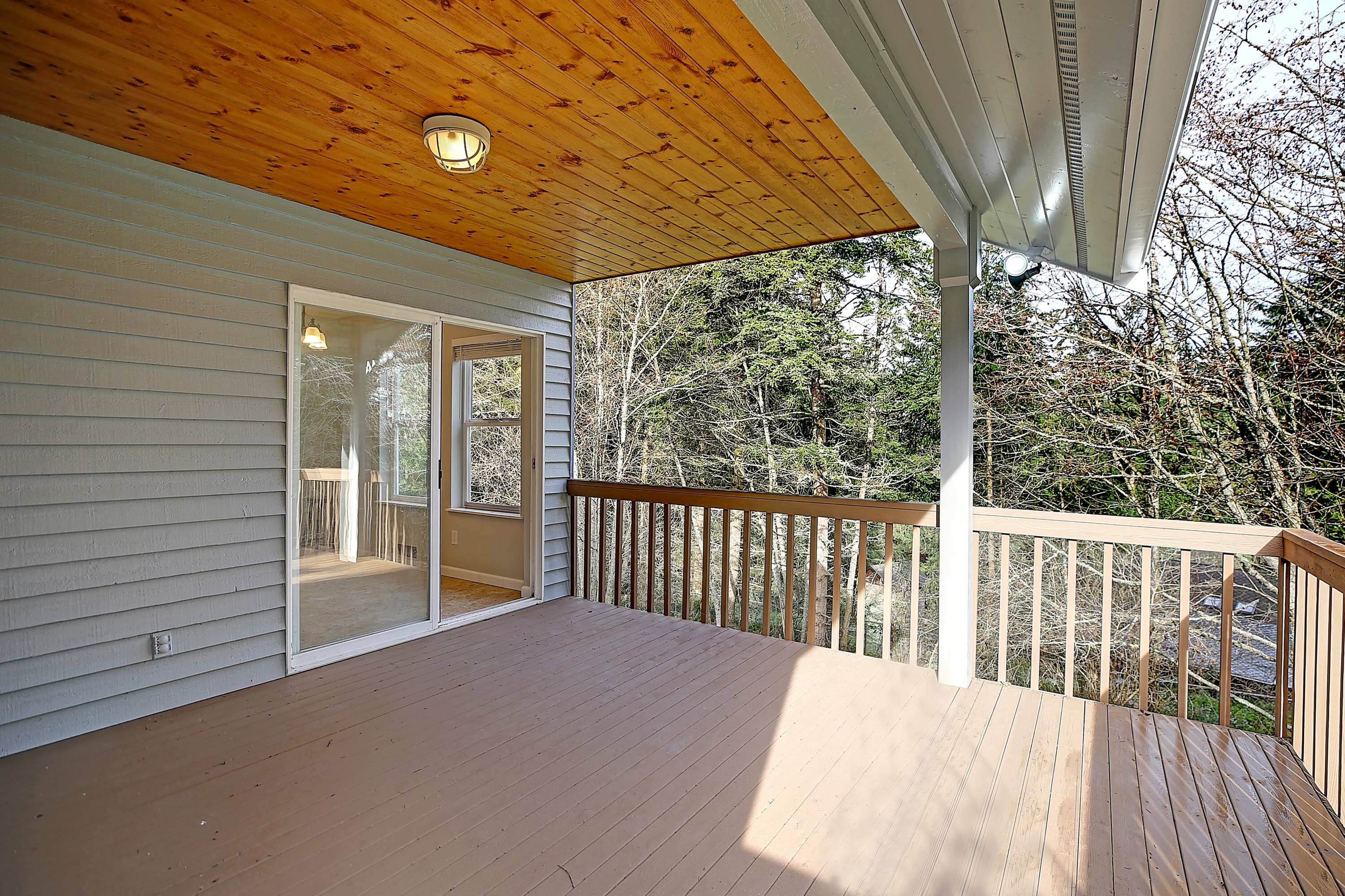 Property Photo:  1243  Terrace Place  WA 98282 