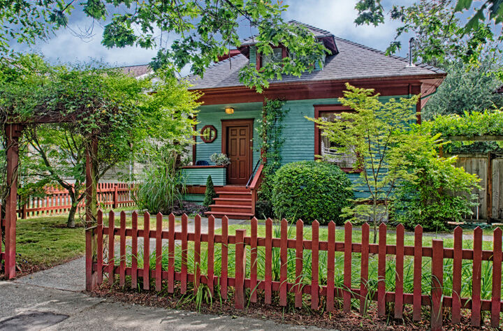 936 25th Ave  Seattle WA 98122 photo