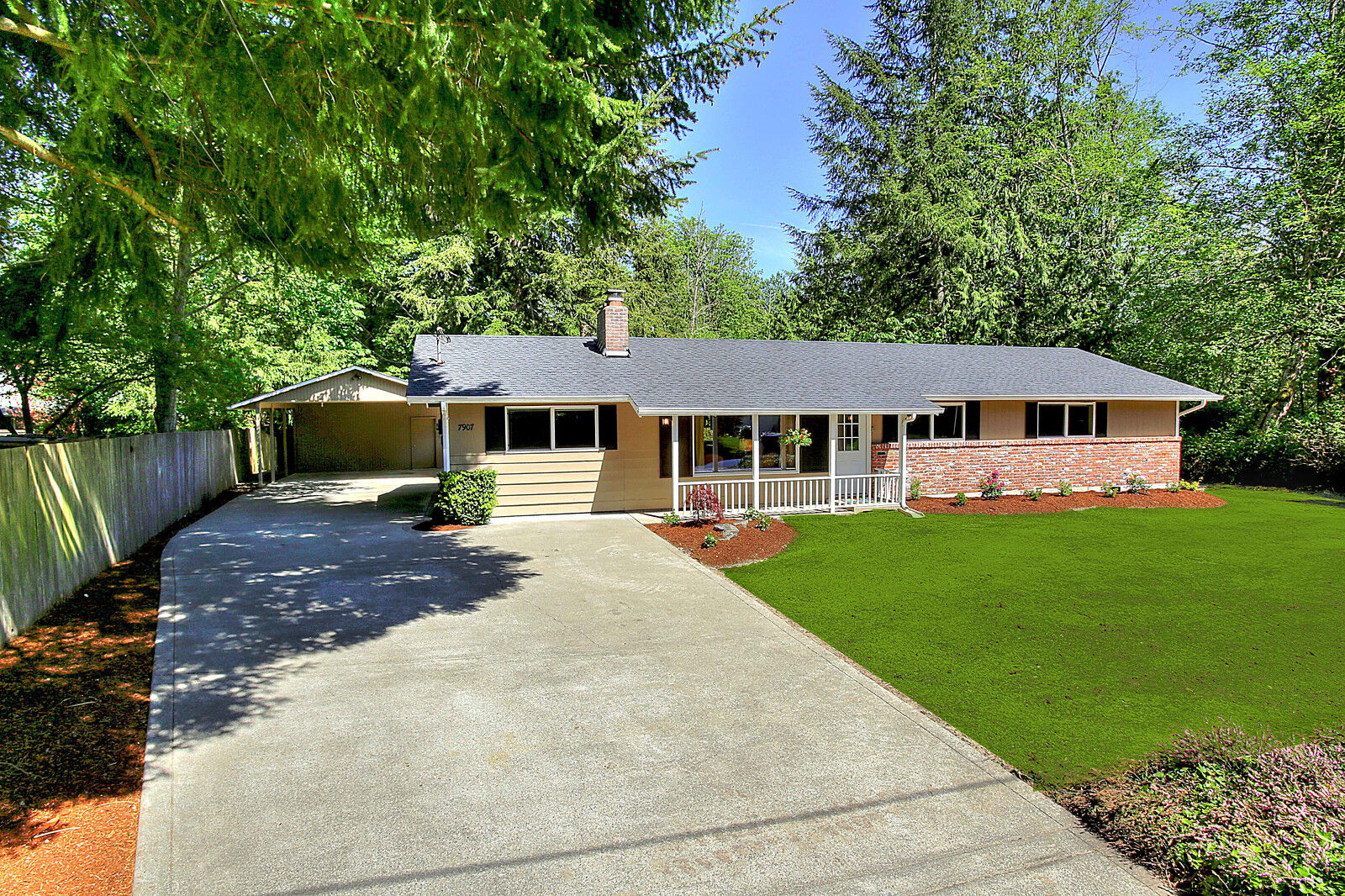 Property Photo: 7907 56th Ave Ct NW WA 98335