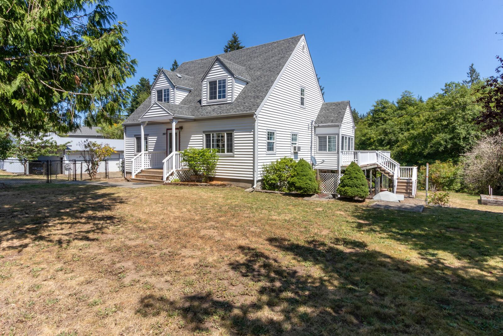 Property Photo:  2867 Harris Rd SE  WA 98366 