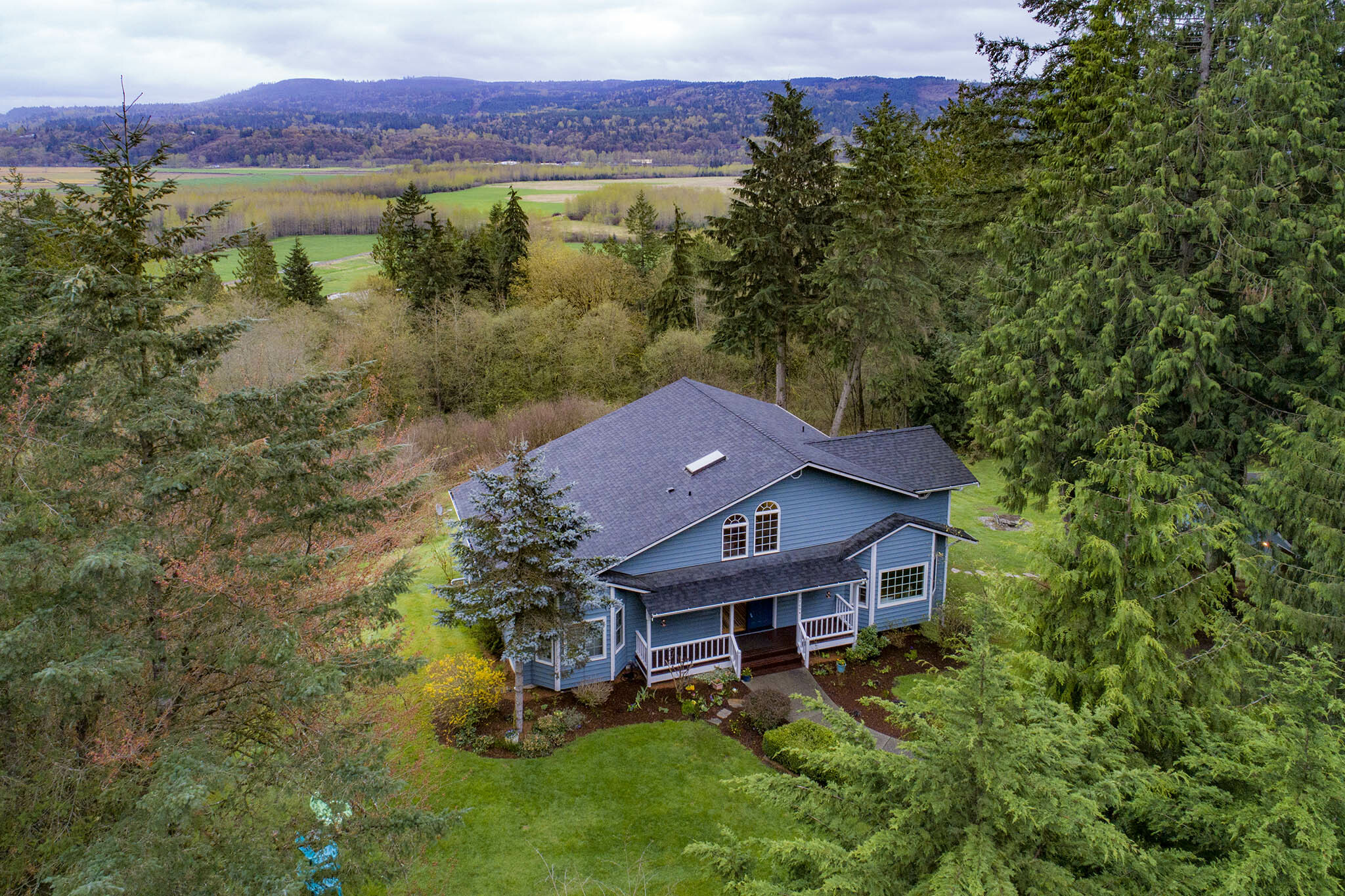 Property Photo:  17024 232nd Place SE  WA 98272 